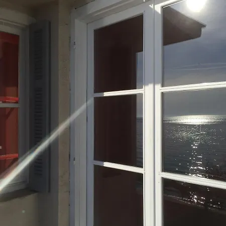 Air Waterfront Nikis Apartment *