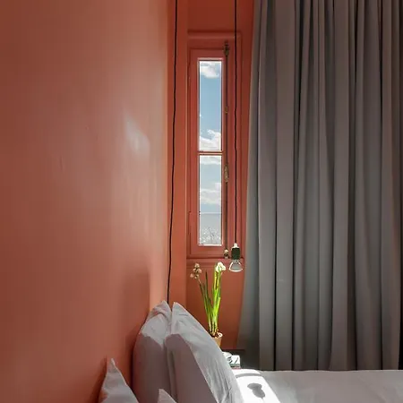 Air Waterfront Nikis