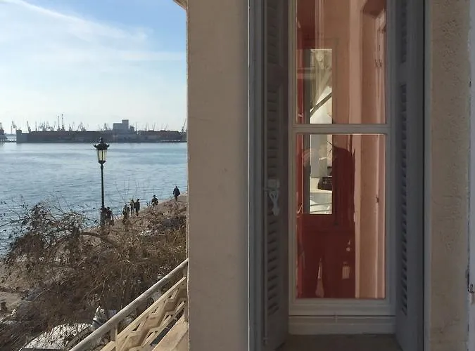 Air Waterfront Nikis Appartement *