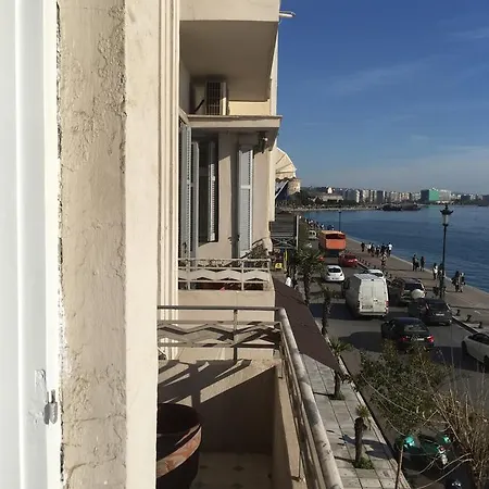 Air Waterfront Nikis Апартаменты