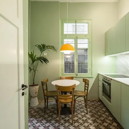 Air Waterfront Nikis *