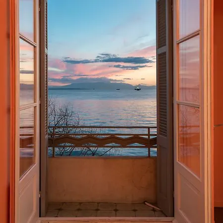 Air Waterfront Nikis *